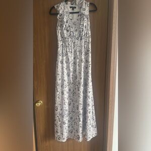 Sleeveless White and grey Floral Maxi Dress